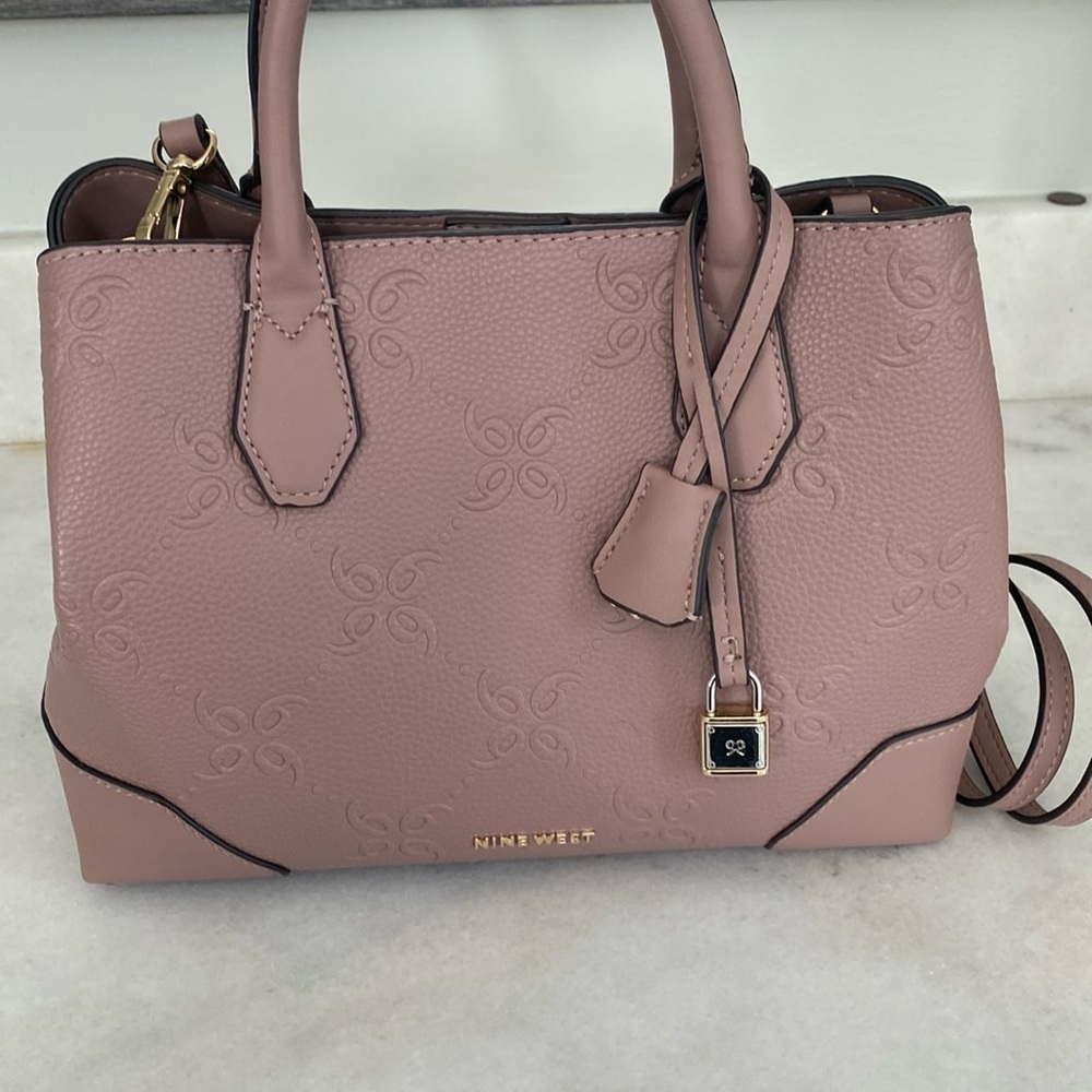 Nine West warm pink Jet setter satchel purse, excellent condition